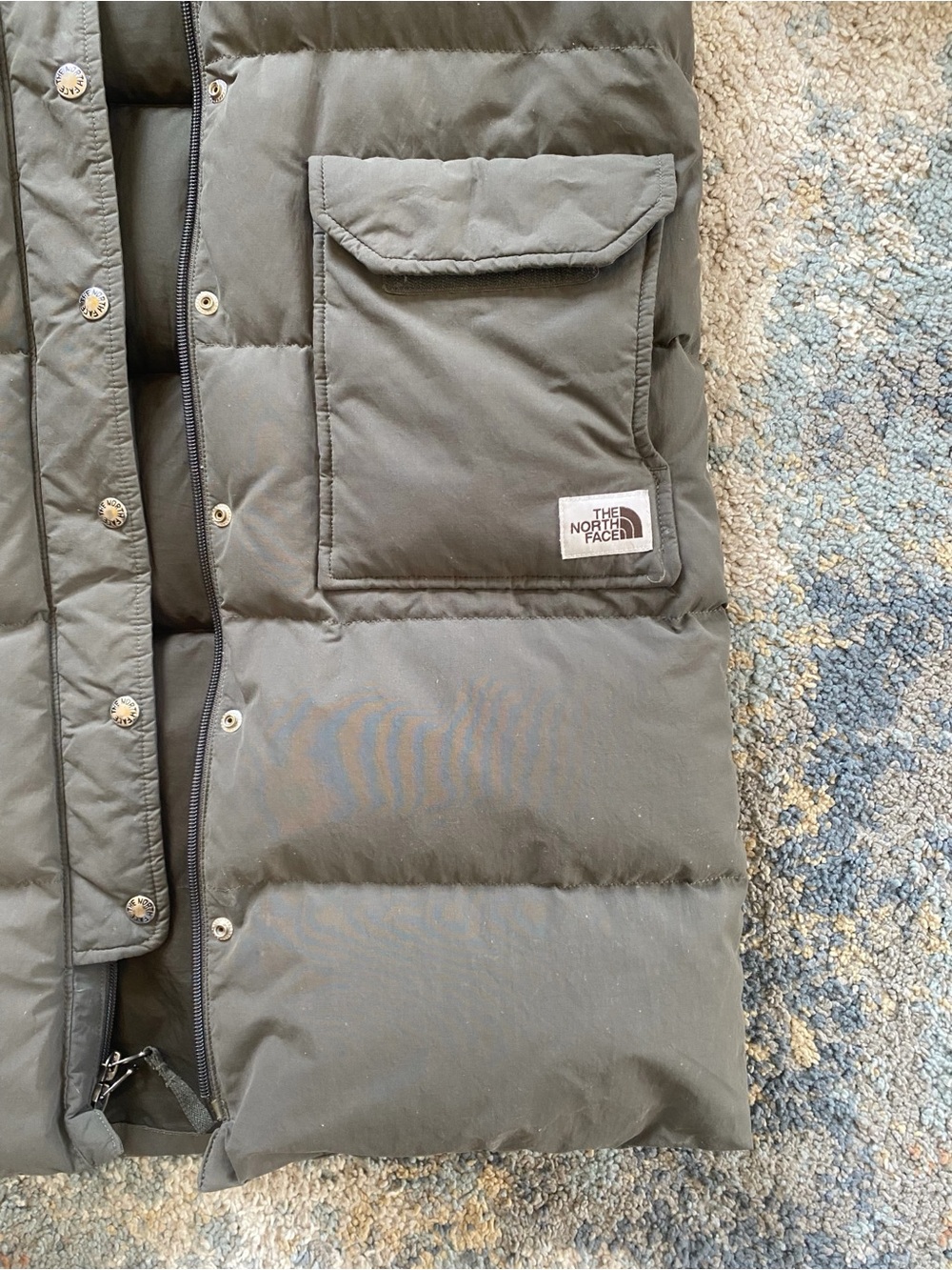 Heritage North Face long down-filled puffy coat with hood. Size S - Picture 4 of 9